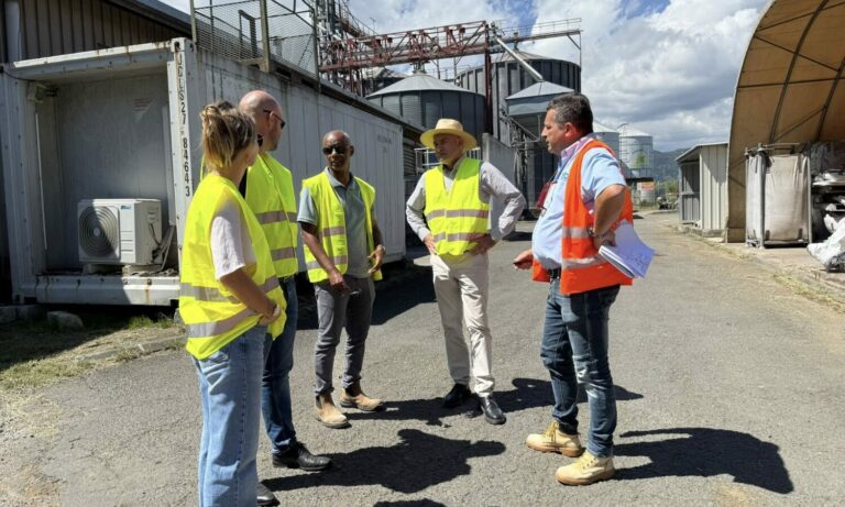 Lire la suite à propos de l’article Visite Officielle à Boulouparis