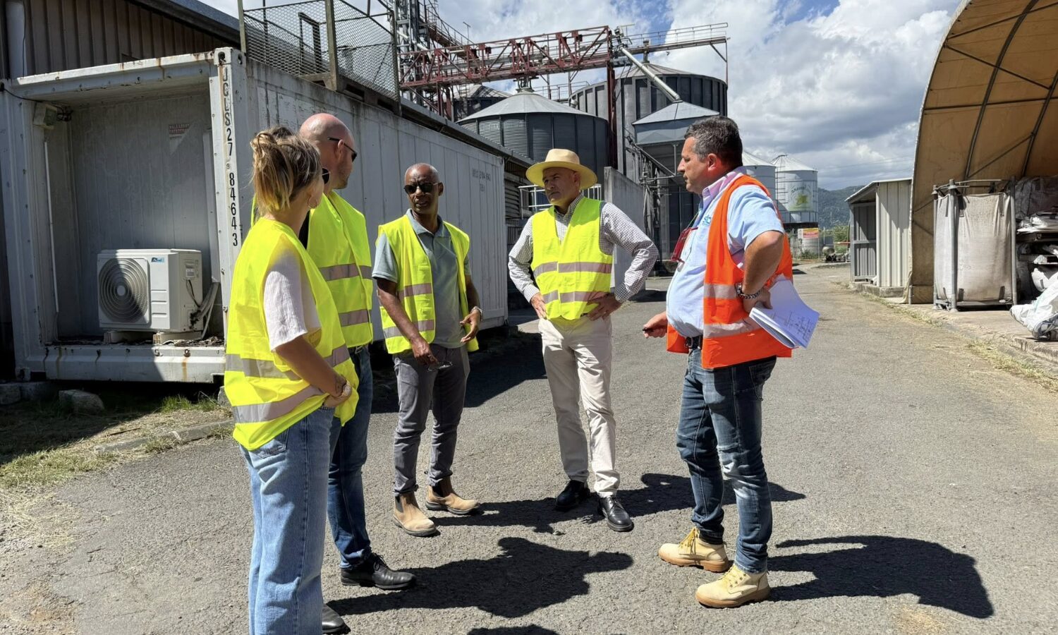 You are currently viewing Visite Officielle à Boulouparis